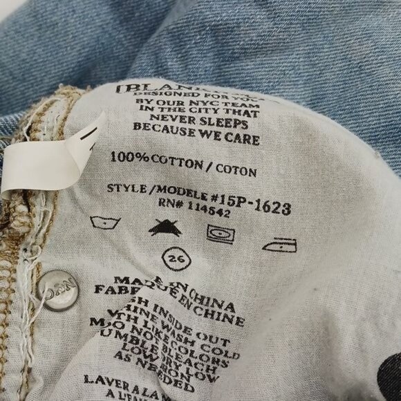 Blank NYC Womens Size 26 High Rise Tapered Leg Jeans Light Wash Distressed Denim - Picture 7 of 7